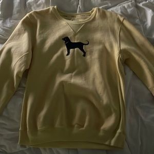 Black dog crew neck!